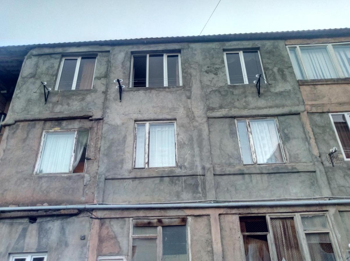 Апартаменты Tsovella House Джермук Экстерьер фото